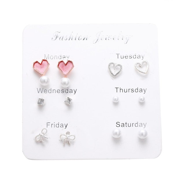 Women's Geometric Crystal Heart Stud Earrings