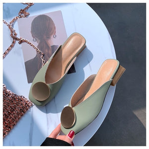 2020 Brand Designer Women Slippers Slip On Mules Flat Heel Casual Shoes British Buckle Slides Wooden Block Heels Summer Footwear