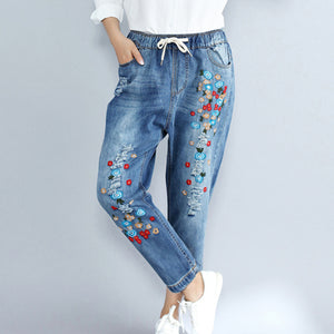 Flowers Women Jeans Large Size Women's Autumn Casual Embroidery Pants Loose Thin Nine Ripped Pants Jeans for Women